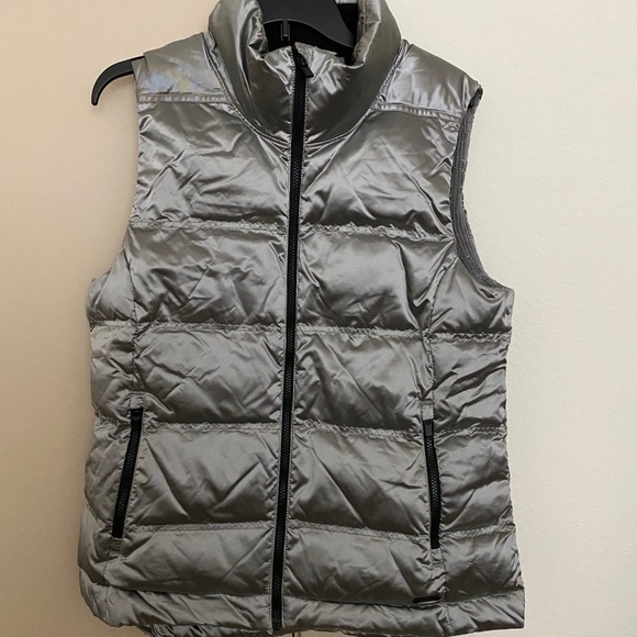 Athleta Jackets & Blazers - EUC Athleta pewter down-filled vest with pockets